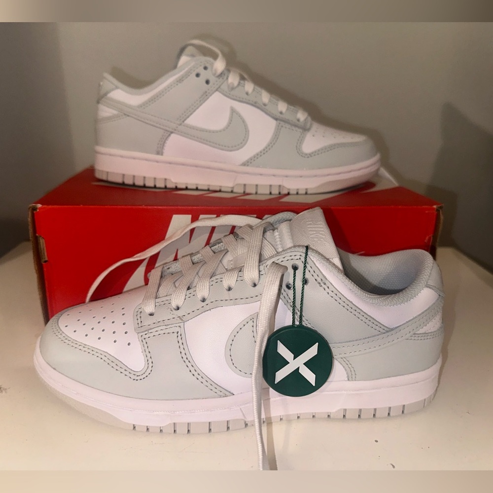 Nike Dunk low shoes in photon dust womens size 7